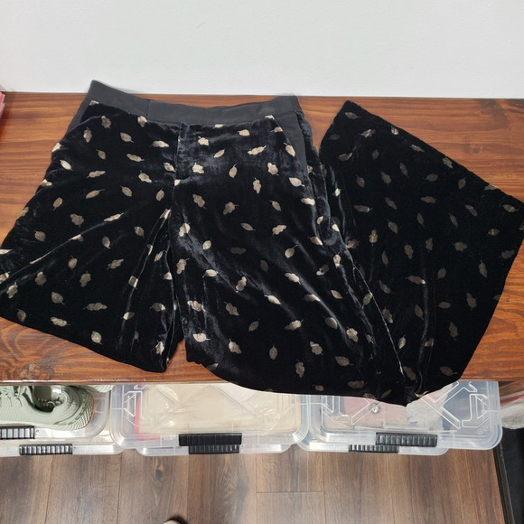 Anthropologie Elevenses Ultra Wide Leg Velvet Silk Pants Women's 6 Black Leaf - Picture 4 of 12